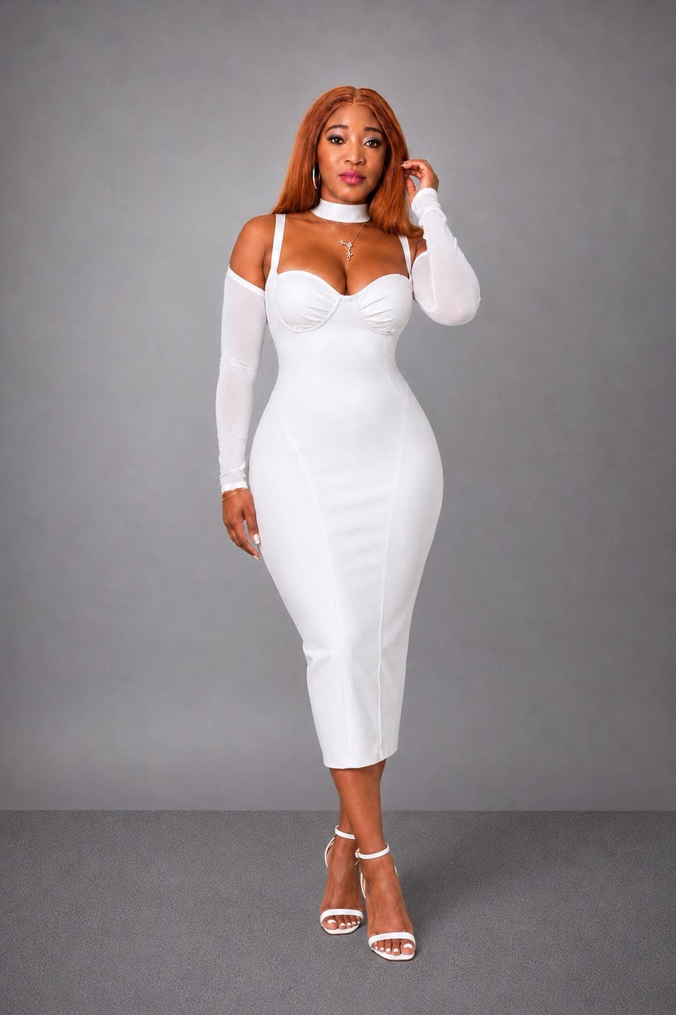 Robe longue de soirée en tissu premium, conçue pour sublimer votre silhouette