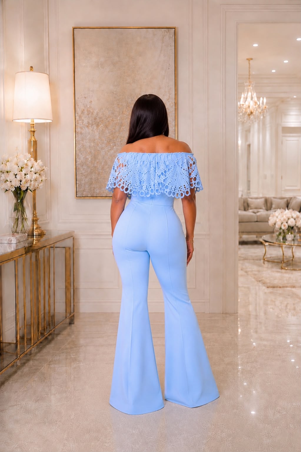 Combinaison élégante pour femmes de haute qualité avec ceinture à volants, épaules dénudées, combinaison blanche