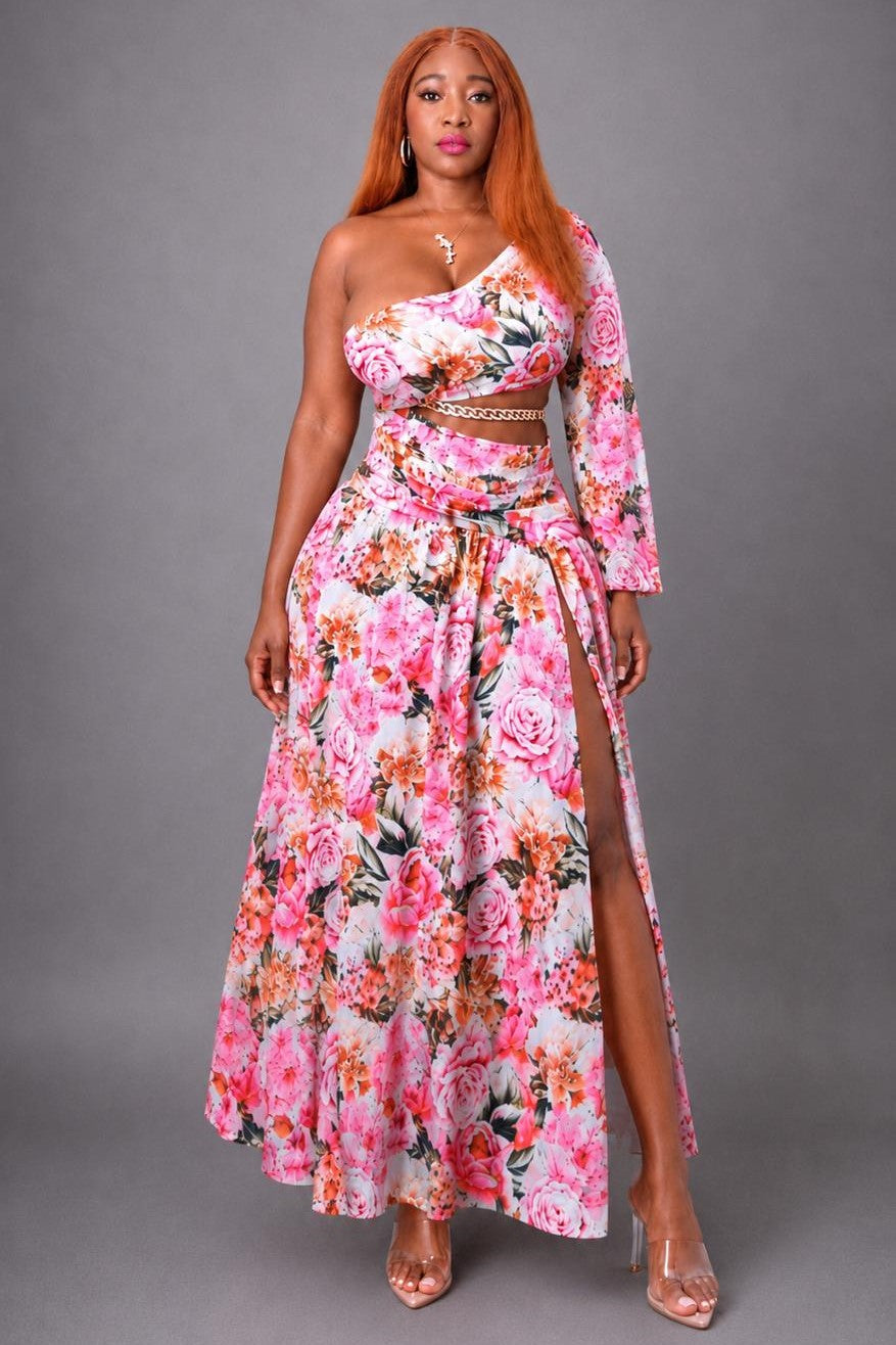 Découvrez la Robe d'Esmeralda, la pièce incontournable de notre nouvelle collection