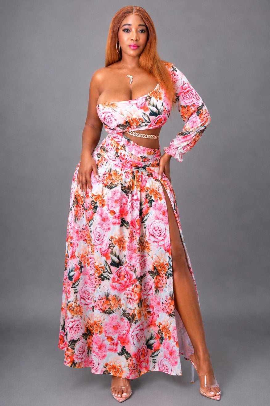 Découvrez la Robe d'Esmeralda, la pièce incontournable de notre nouvelle collection