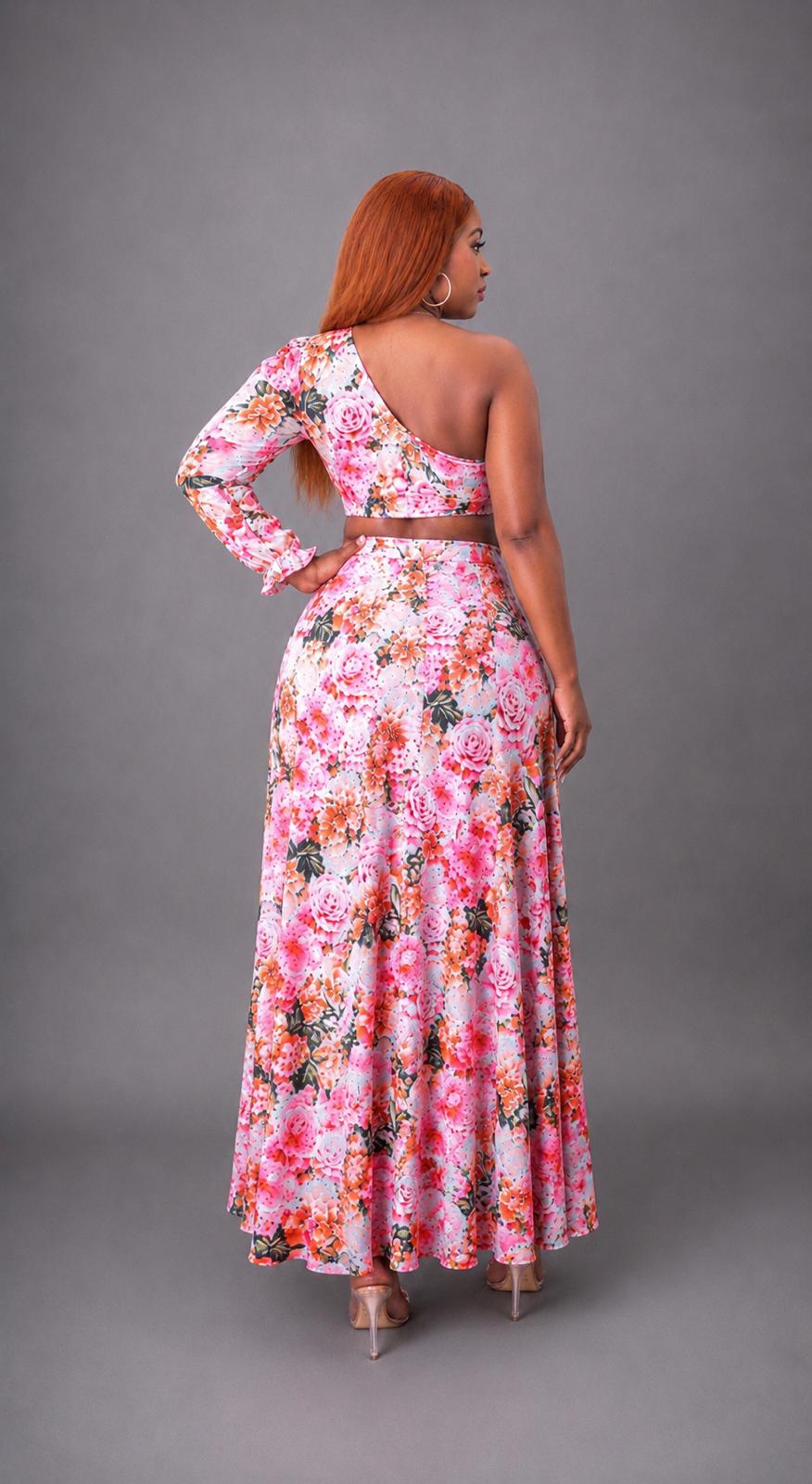 Découvrez la Robe d'Esmeralda, la pièce incontournable de notre nouvelle collection