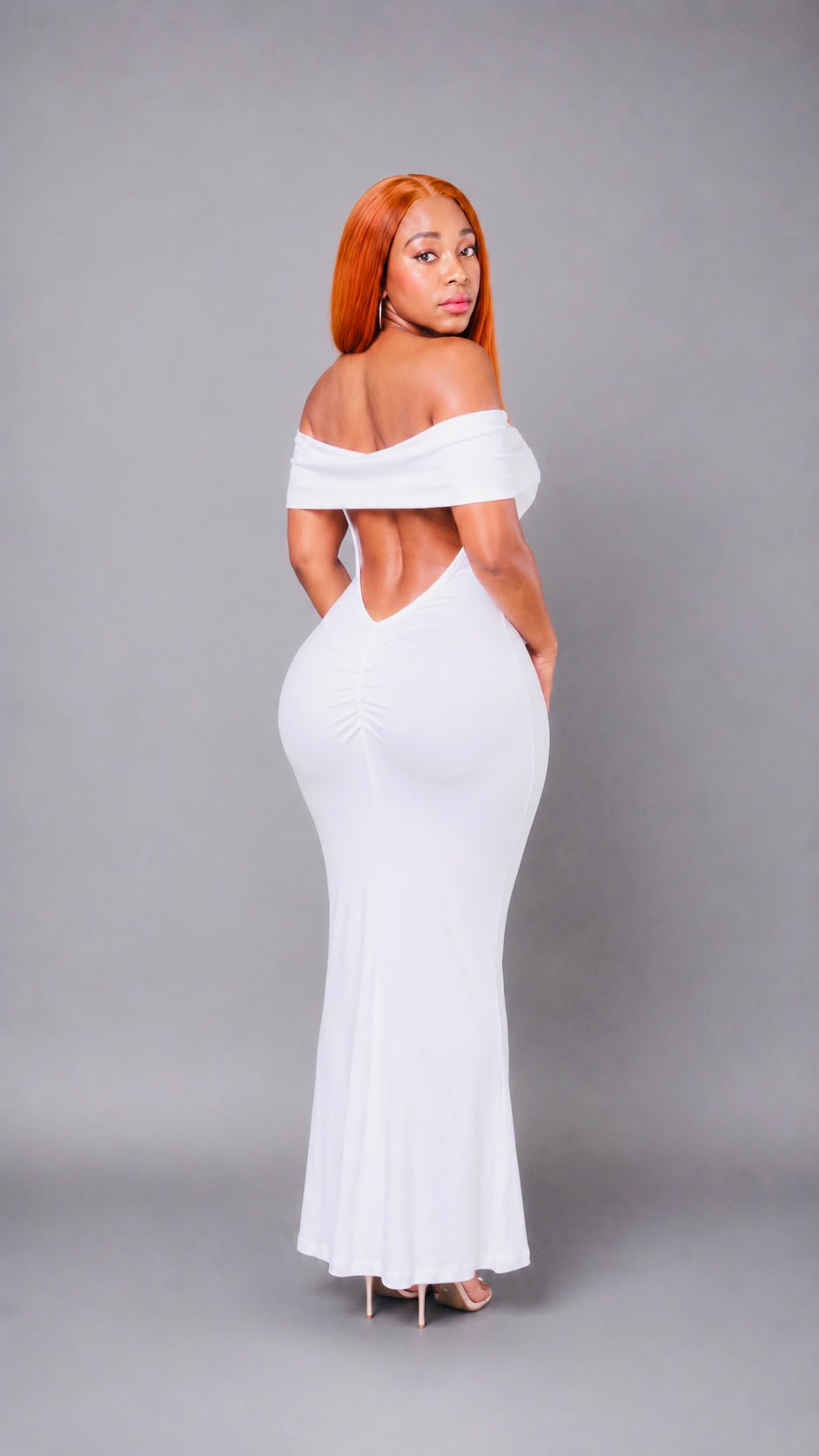 Robe longue dos-nu à large bandeau élastique