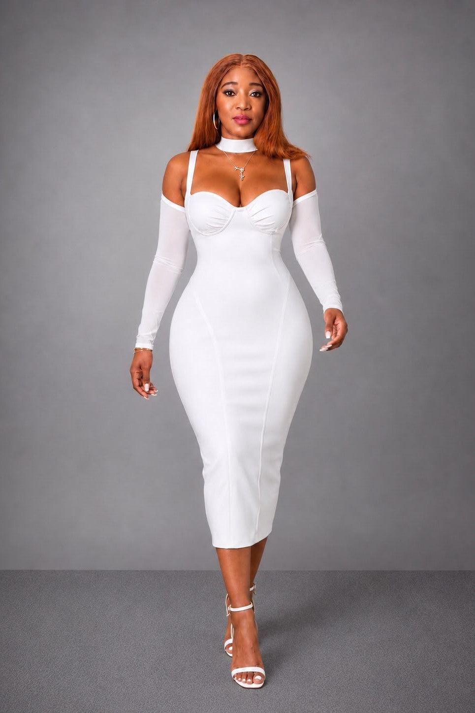 Robe longue de soirée en tissu premium, conçue pour sublimer votre silhouette