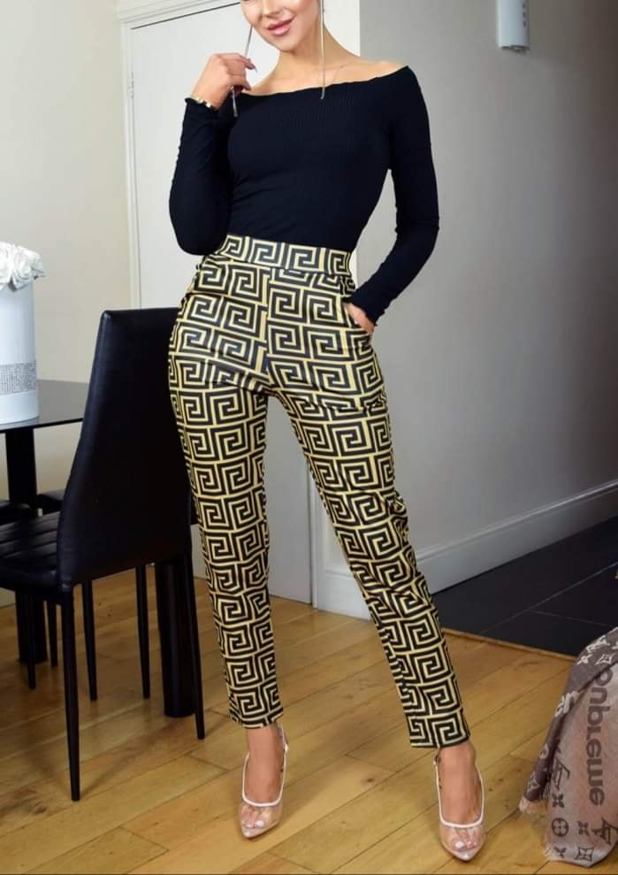 Découvrez notre collection exclusive de pantalons tendance pour femme.