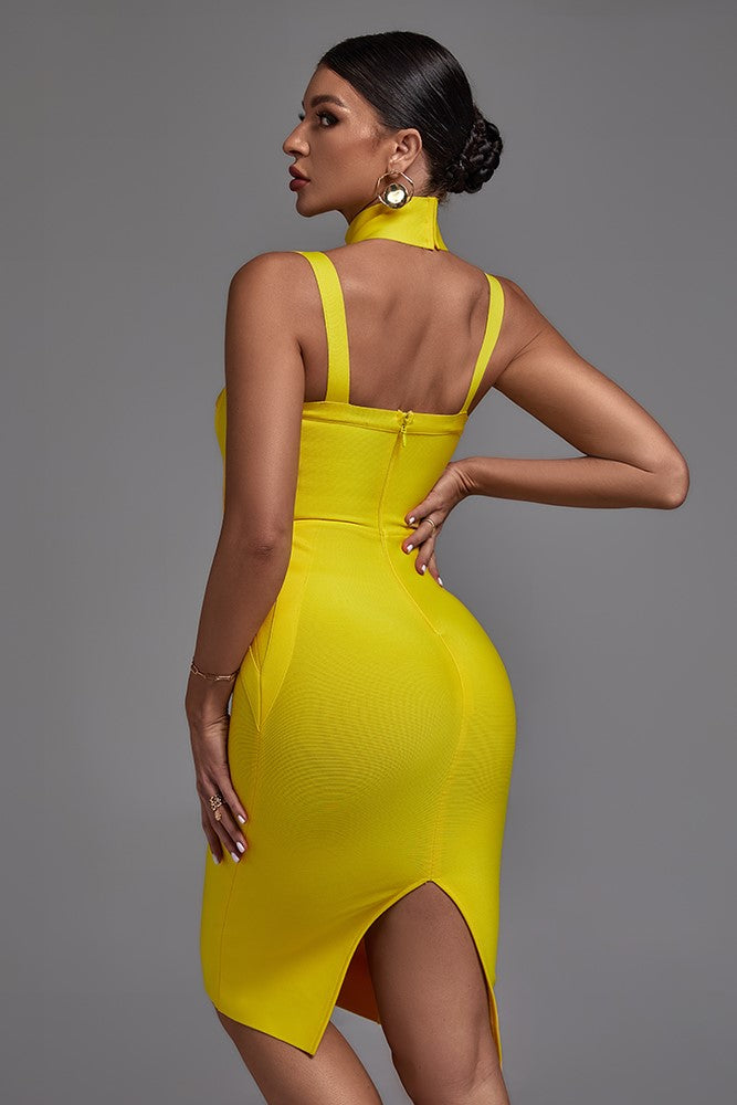 Robe jaune incontournable pour une silhouette moderne et élégante