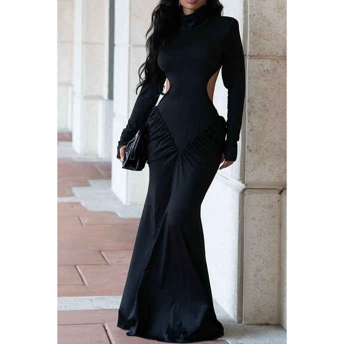 Robe Élégance Sculptée à Manches Longues et Dos Ouvert